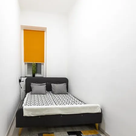 Appartement Wesselenyi 40 *