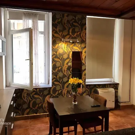 Spacious In Center Budapest