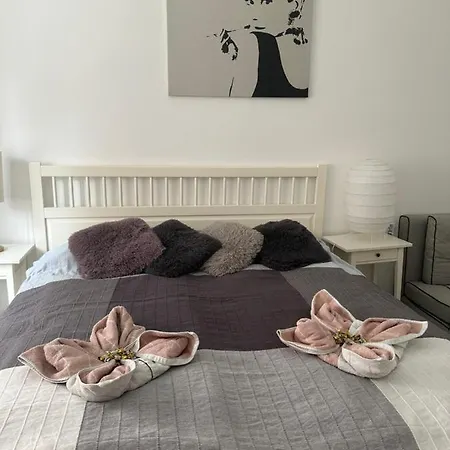 Appartement Dora Near Buda Castle With Parking!