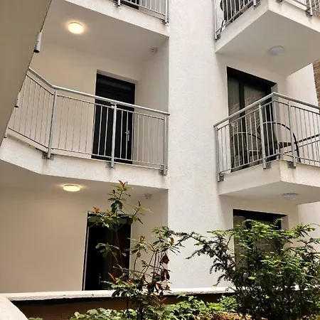 Matyas Corner Green Square Iii Apartment Budapest