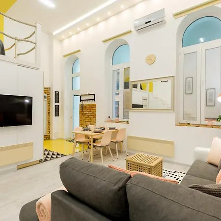Apartment Pastel Paradise With A Ray Of Sunshine *