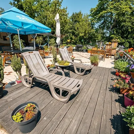 Island (adults Only) Βουδαπέστη