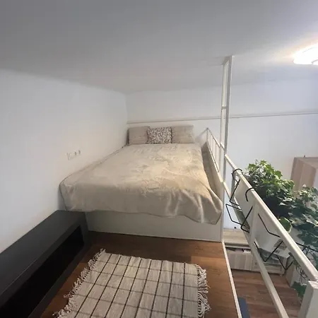 Apartment Close To Everything