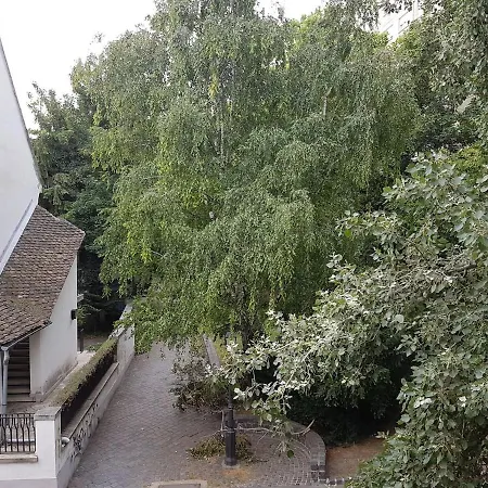 Stylish Historic Flat For 4 In Heart Of Oldbuda Apartment Budapest