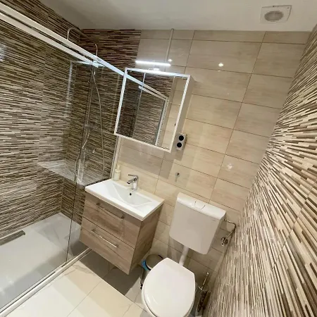 Apartament Mano