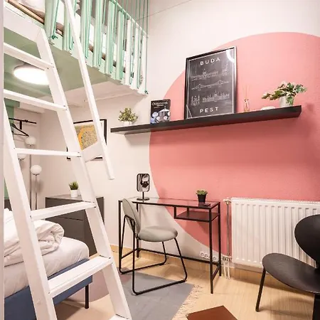 Short Trips Apartment *