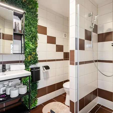 Short Trips Apartment *