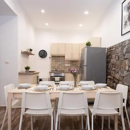 Hidden Gem At Kalvin Ter Apartment Budapest