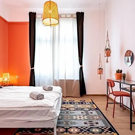 Mexicopo With Garage Apartment *