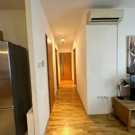 Apartment Artemisia Luxury Jardin Ii