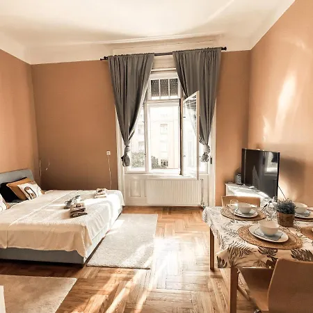 Boho Central Buda Close To Gellert Thermal Bath Apartment *