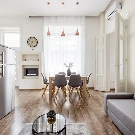 Acacia Apartman *