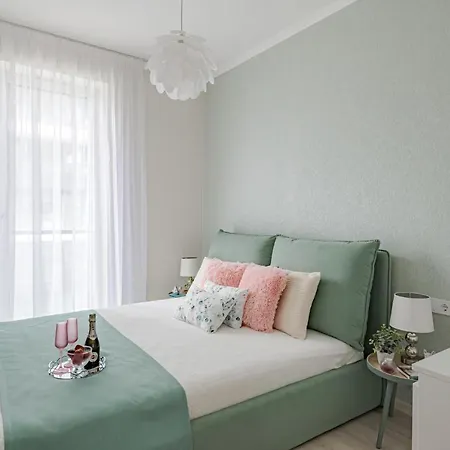 Waterfront Luxuri Villa Budapest