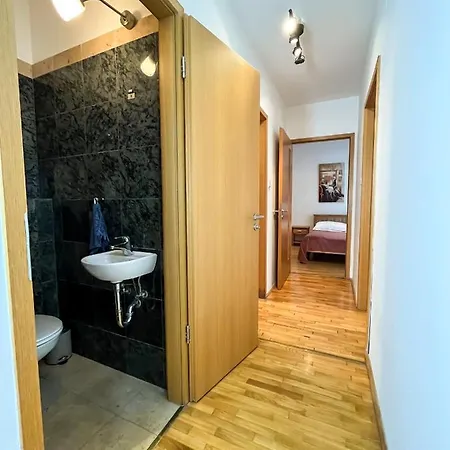 Artemisia Luxury Jardin Ii