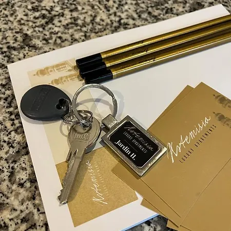 Artemisia Luxury Jardin Ii Apartment *