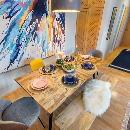 Stylish And Colorful With Balcony - Special Offer Budapest