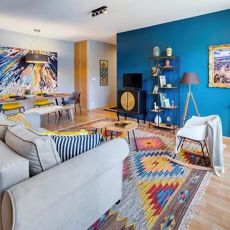 Apartment Stylish And Colorful With Balcony - Special Offer *
