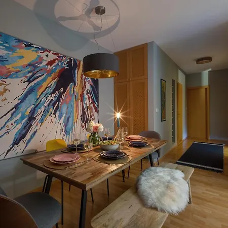 Stylish And Colorful With Balcony - Special Offer Apartment *