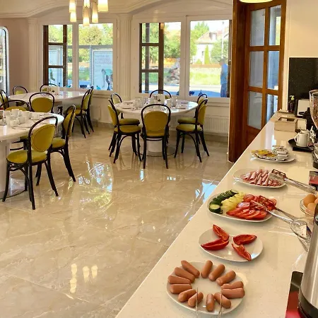 Cinkota Hotel 3*