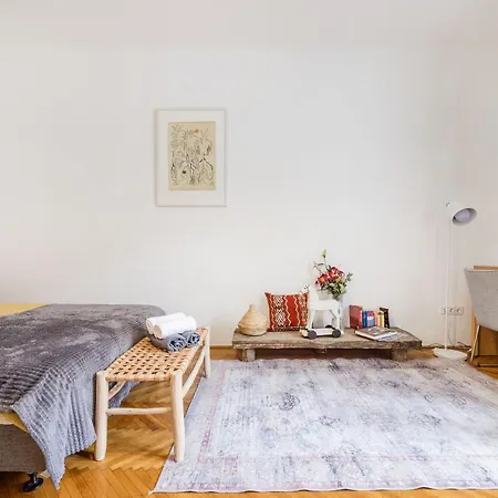 Modern Flat In Heritage District Near The Center Apartment