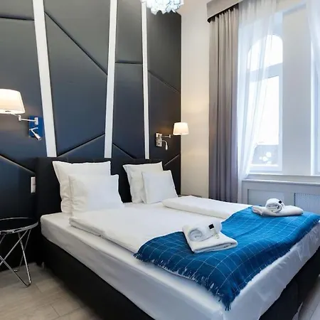Grand & Luxurious In The Heart Of Budapest, 2br & 2bt *
