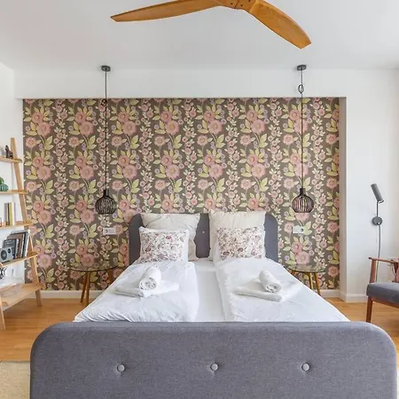 Cozy&stylish At The Eastern Railway St. W Balcony Budapest