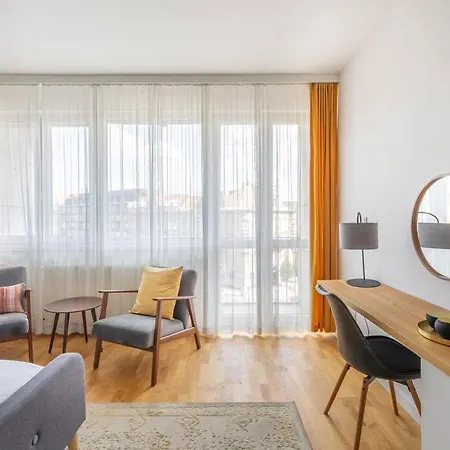 Apartment Cozy&stylish At The Eastern Railway St. W Balcony *
