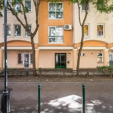 Beautiful Three Bedrooms With Free Parking Close To The Danube Coast * Boedapest