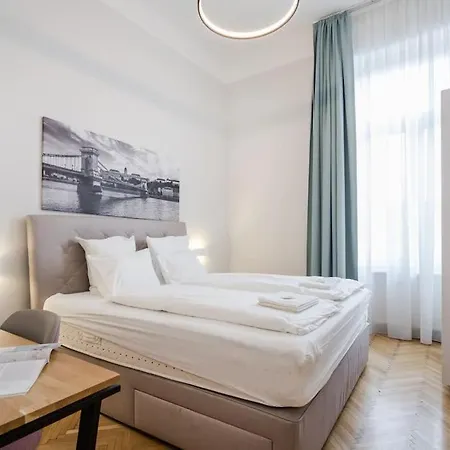 Klauzal City Garden - 2-bedroom K34 Apartment *