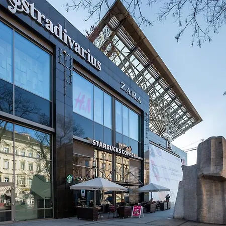 Feel At The Heart Of The Budapest