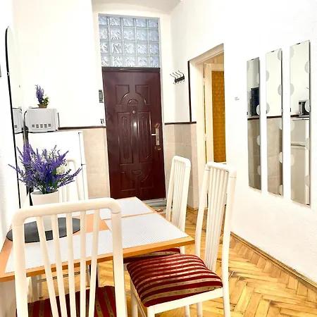 Apartment Big Cosy Near The Famous Westend City Center Budapest