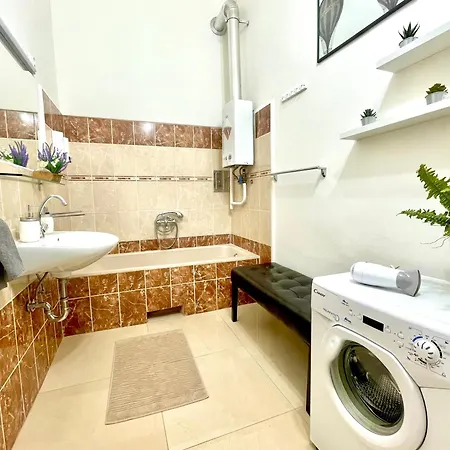 Big Cosy Near The Famous Westend City Center Apartment Budapest