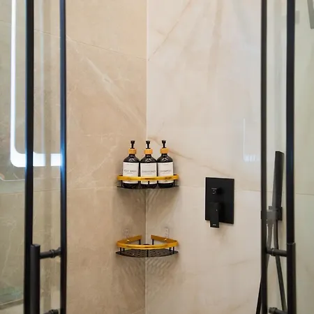 Hubner Budapest