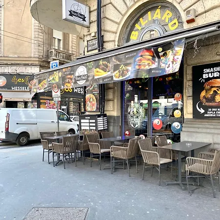 Amazing Swedish 3 In The Center Budapest