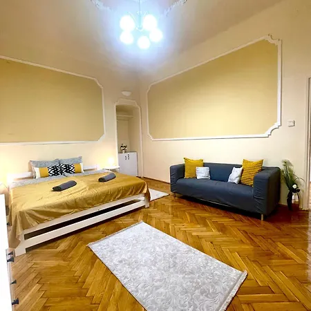 Big Cosy Near The Famous Westend City Center