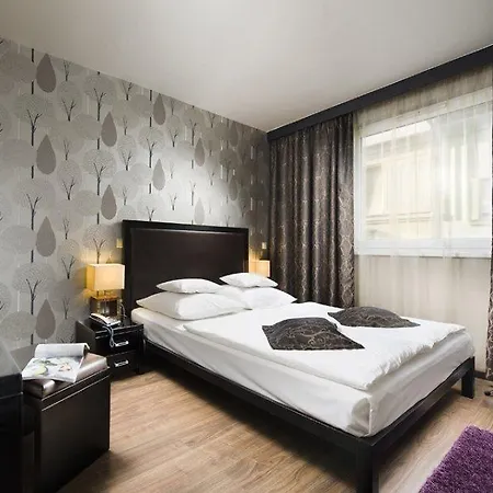 Hotel Charm - Formerly Boutique 4*