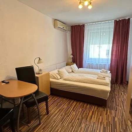Hermina Westend Apartment *