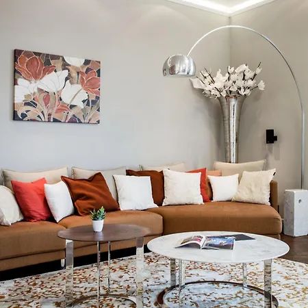 Luxurious Danubeside For 6 * Budapest