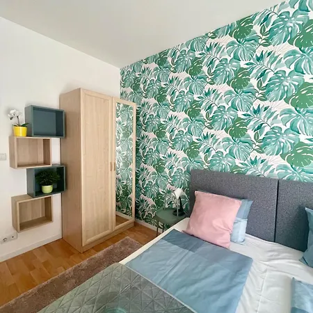 #klauzal11#design #2bdrm #freeparking Apartment Budapest