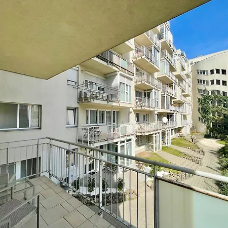 #klauzal11#design #2bdrm #freeparking