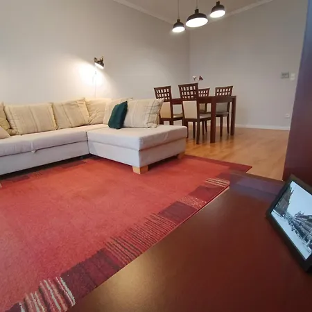F151 Elitehost Futo Apartment