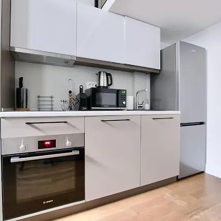 Premium By Hi5- Roekk Szilard Apartment