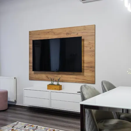 Venus - King Street V - Balcony Apartment *
