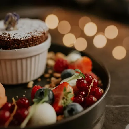 Kozmo & - Small Luxury Of The World Budapest