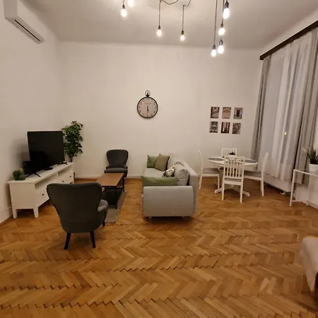 Terrace Vuvu - With Balcony In The Heart Of Apartment *