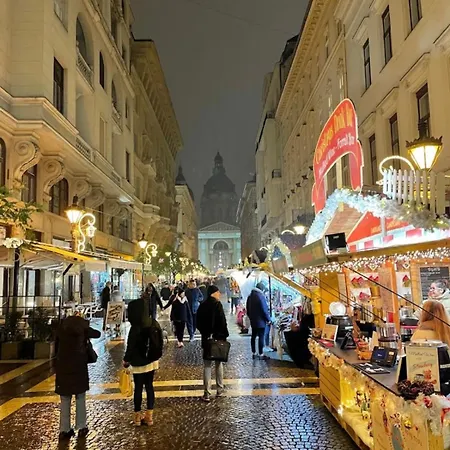 Apartment Downtown Andrassy Budapest