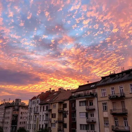 Boho Central Buda Close To Gellert Thermal Bath Apartment