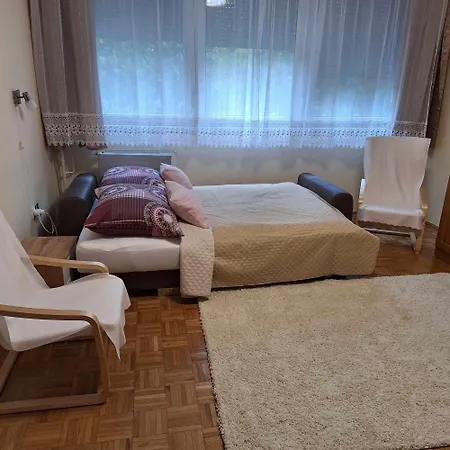 Gvadanyi Rezidencia Apartment