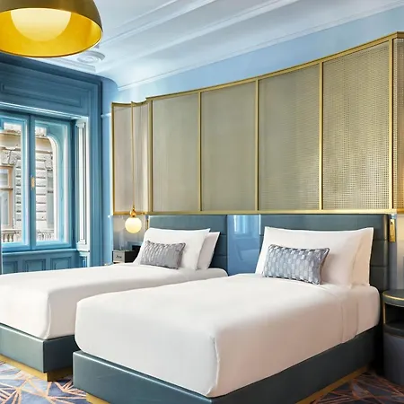 Hotel W 5*
