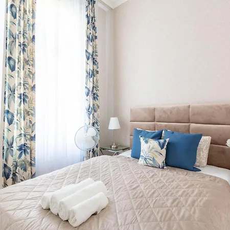 Luxury Royal In The Heart Of Apartment Budapest